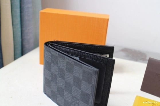 WIS WALLET AMERIGO LOUIS VUITTON 1224